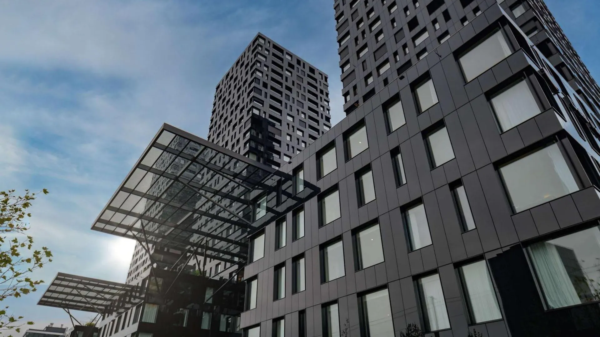 Mercure Zuerich City contacts